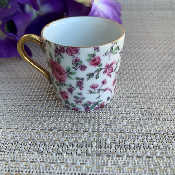 Demitasse Cup Made in Japan by Inarco Trimmed in gold and Pink/Purple Flowers - Picture 2 of 6